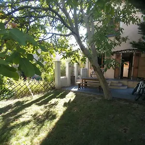 Maison Jardin Et Parking Prive Dans , Grenoble Frankreich